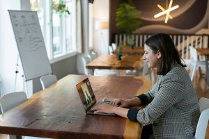 Free Sales Training Online – How to Learn Sales Without Spending a Dollar